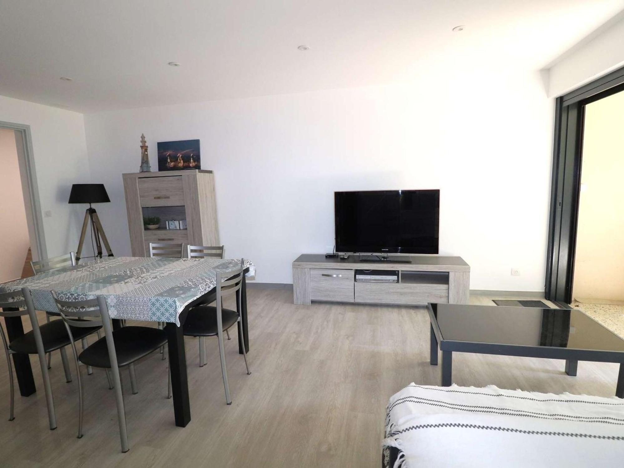 3 Pieces Climatise Avec Terrasse, Parking Prive, A 100M De La Plage, 7 Couchages - Fr-1-307-148 Le Grau-du-Roi Exteriér fotografie