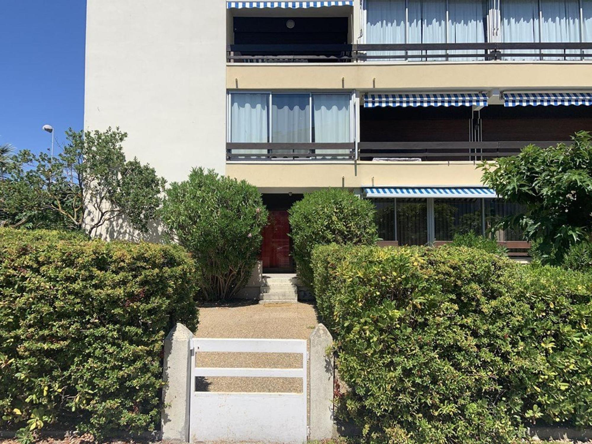 3 Pieces Climatise Avec Terrasse, Parking Prive, A 100M De La Plage, 7 Couchages - Fr-1-307-148 Le Grau-du-Roi Exteriér fotografie