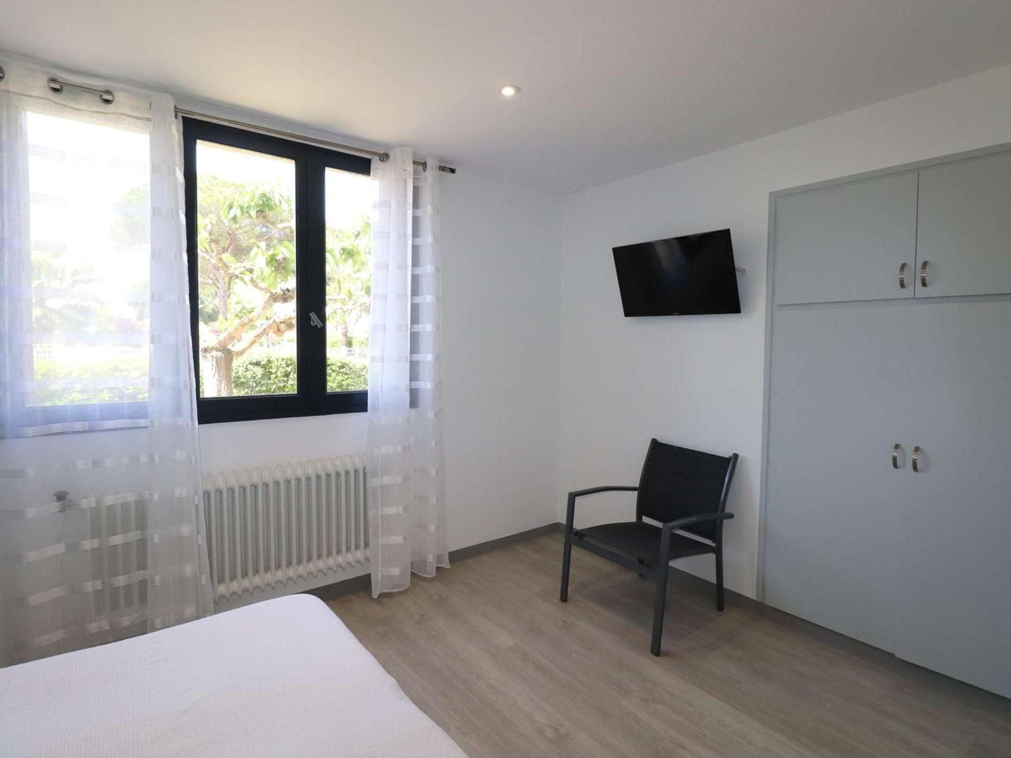 3 Pieces Climatise Avec Terrasse, Parking Prive, A 100M De La Plage, 7 Couchages - Fr-1-307-148 Le Grau-du-Roi Exteriér fotografie